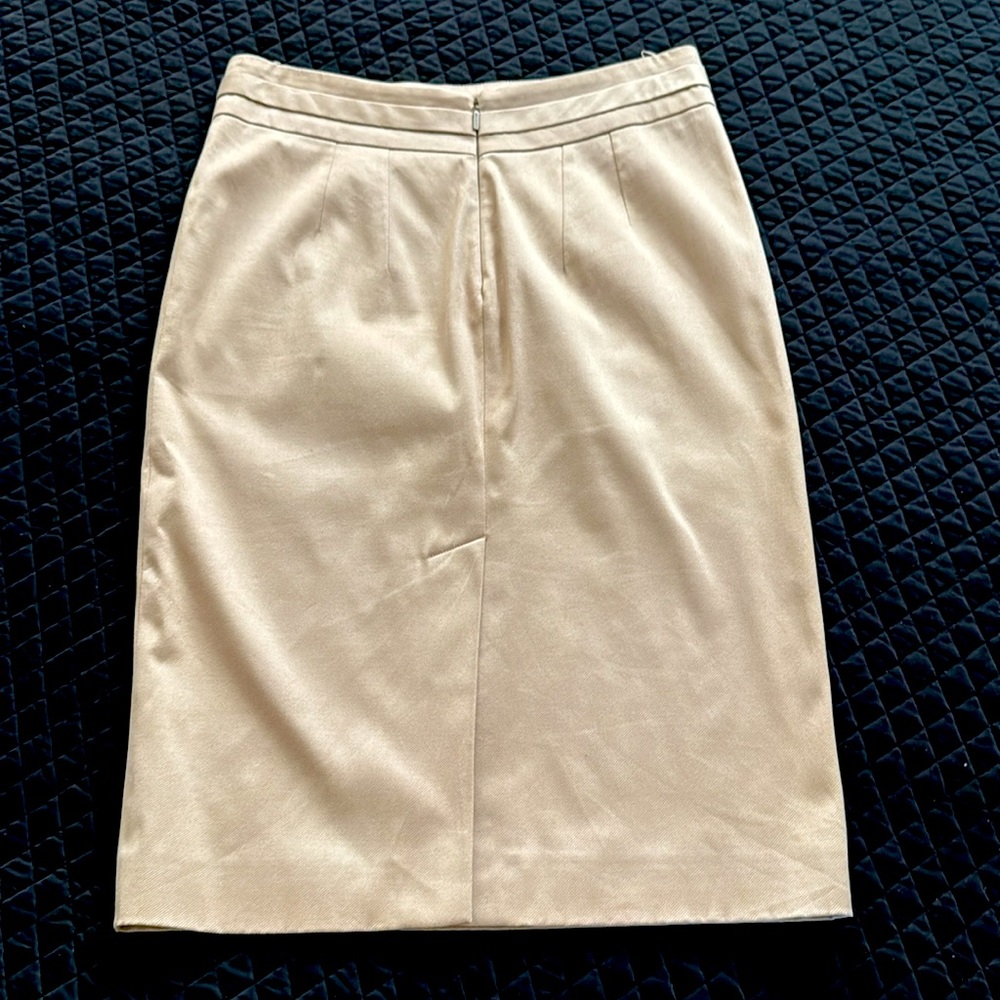 Gucci Elegant tan Pencil Skirt, size 42 - Picture 2 of 10